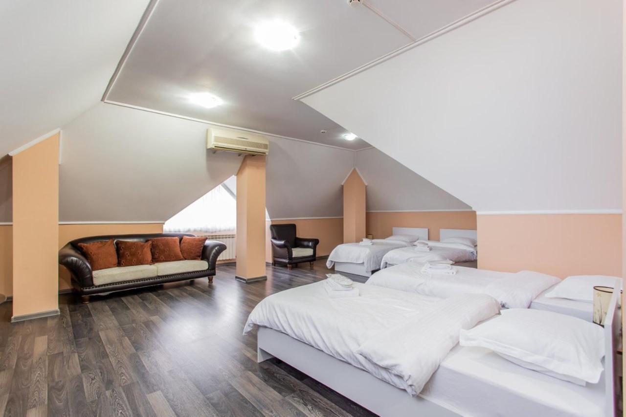 Star Rent Hotel 키시나우 외부 사진