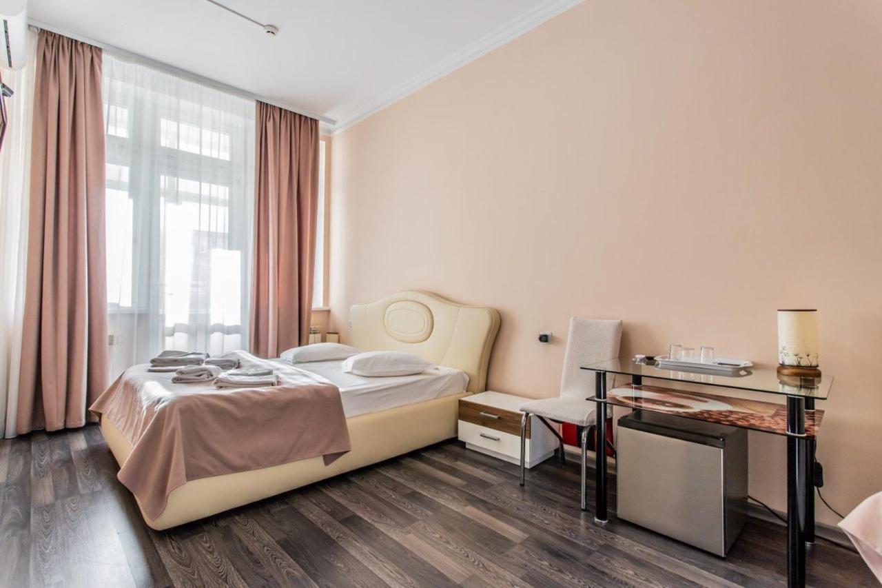 Star Rent Hotel 키시나우 외부 사진