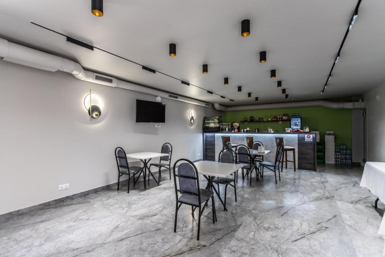 Star Rent Hotel 키시나우 외부 사진